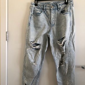 American Eagle Mom Jeans
